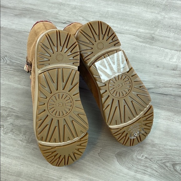 🍁 UGG 🍁 CLASSIC WEATHER HIKER HI BOOTS - Picture 15 of 16